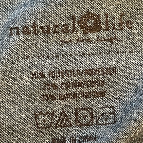 Natural Life Kindness Matters Tee Medium - Picture 4 of 4